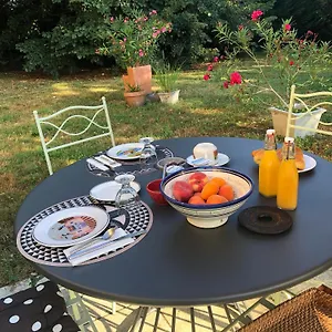  Séjour chez l'habitant Les Dames Noires